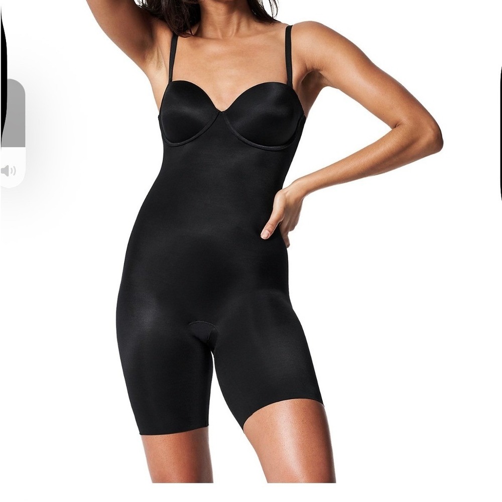 Spanx Suit Your Fancy Strapless Cupped Mid-Thigh Bodysuit Black 10156R Small